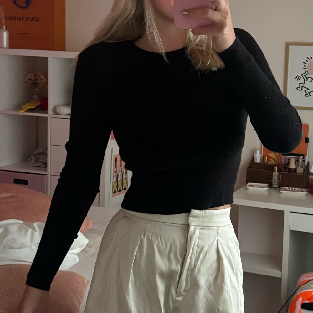 Abercrombie and Fitch long sleeve Knit Sweater